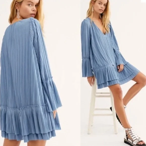 Free People Oversized Pleated Bell Sleeve Mini Dress S  Bohemian Relaxed Fit - Picture 3 of 14